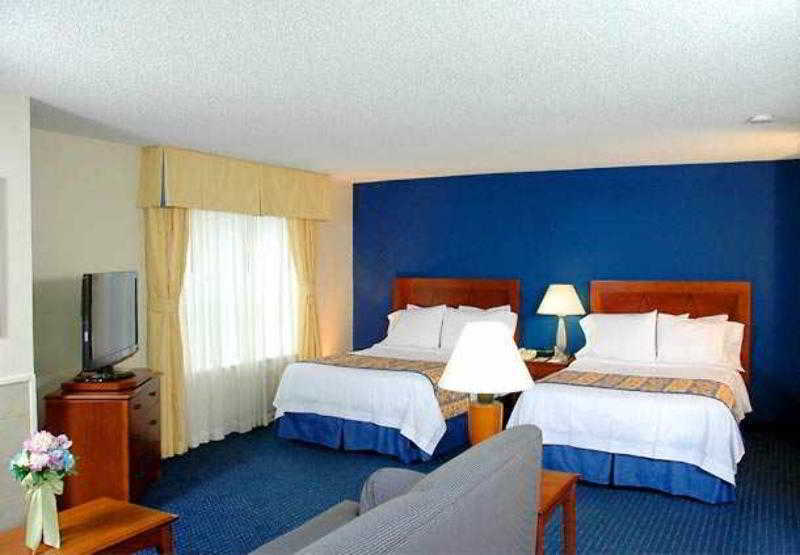 Doral Inn & Suites Miami Airport West חדר תמונה